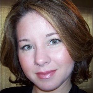 Meet your Posher, Deborah